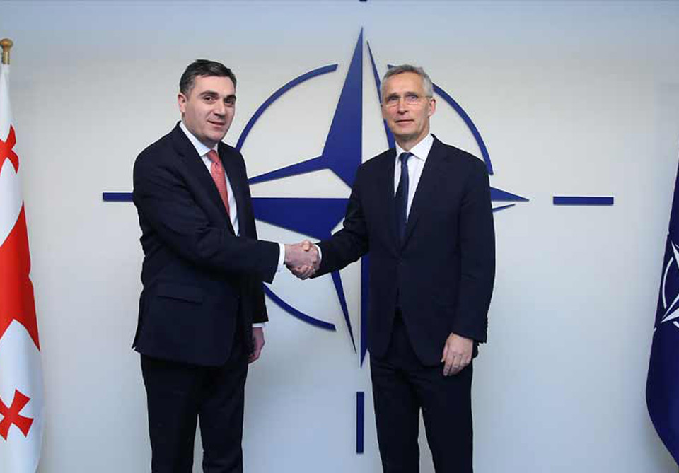 სტოლტენბერგმა პირად რეზიდენციაში უმასპინძლა საქართველოს პრემიერს, რაც მოწმობს, რომ საქართველო ნატო-ს