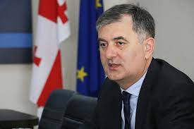 მხოლოდ მცირე რაოდენობის „ნაცსექტანტები“ დარჩნენ, რომლებსაც ჰგონიათ, სააკაშვილის ხსენებით მეტ ადამიან