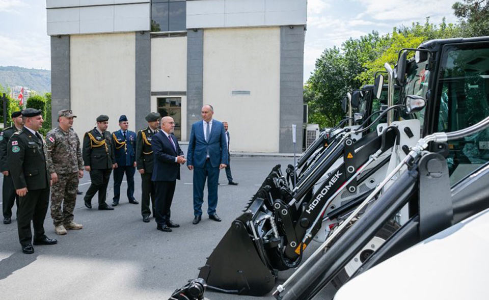 თურქეთის მხარემ საქართველოს თავდაცვის ძალებს ლოგისტიკური ტექნიკა გადასცა