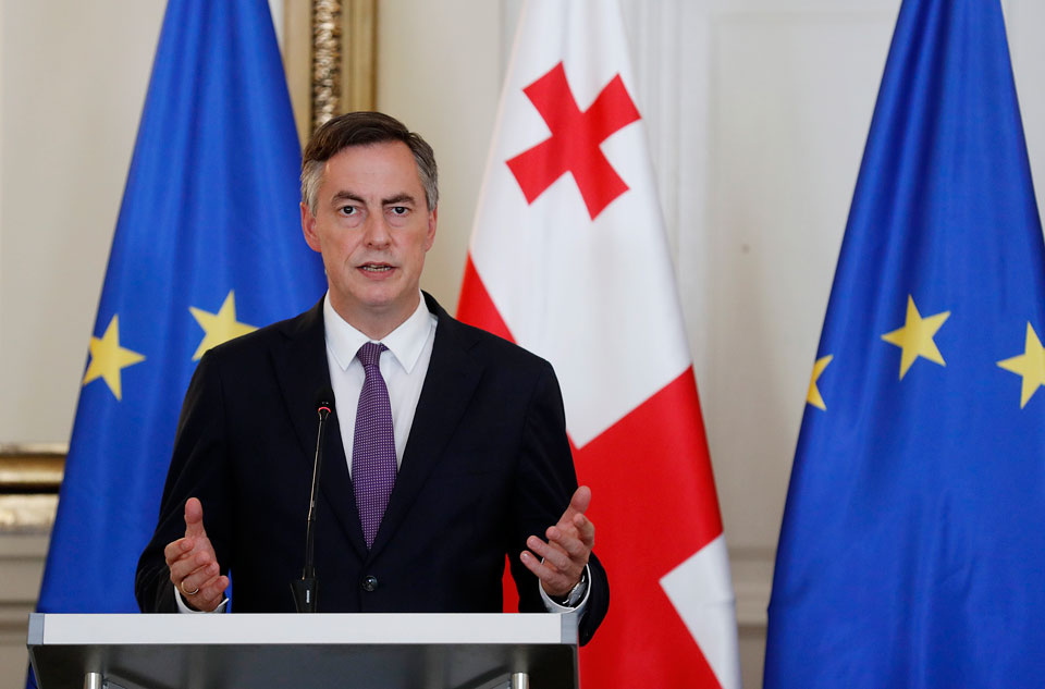 ყველა პოლიტიკოსმა უნდა გააგრძელოს მუშაობა რეკომენდაციებზე და ჩვენ ვნახავთ, რა შედეგი იქნება წლის ბოლ