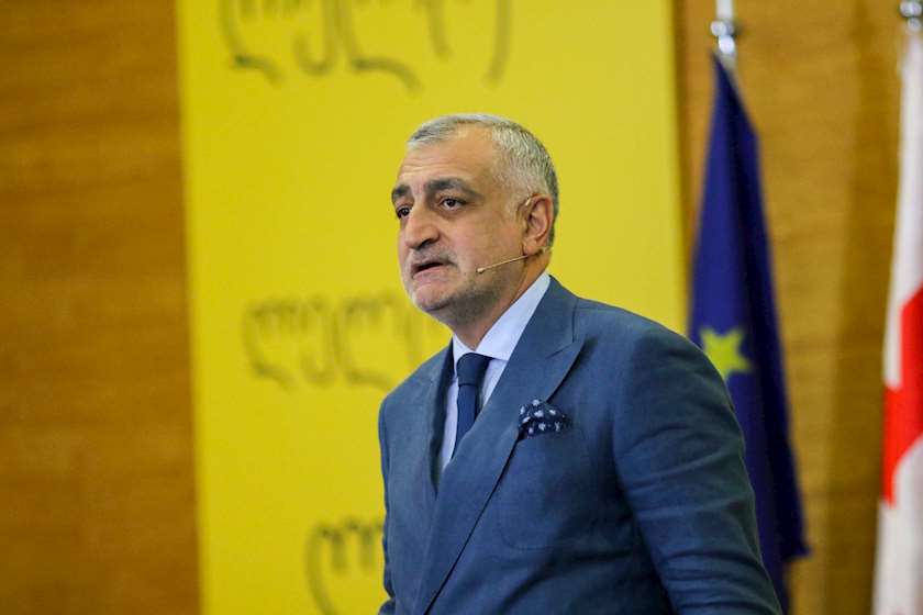 არის საკითხები, როცა არ უნდა არსებობდეს პოლიტიკური ოპონენტების თემა, არის ქვეყნის საკითხები სადაც ყვ