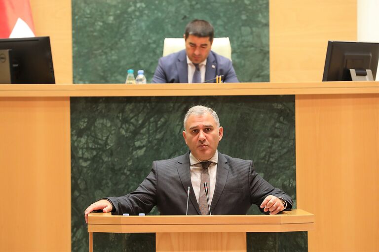 პარლამენტმა პირველი მოსმენით მიიღო რეგლამენტში ცვლილებები, რომლის საფუძველზეც სახალხო დამცველის კანდ