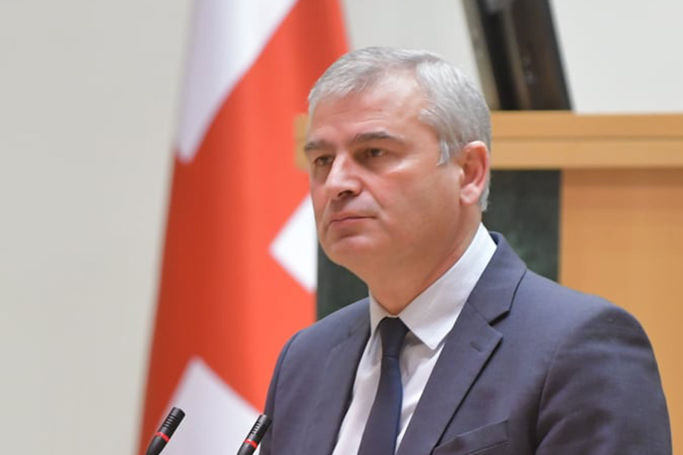 ირაკლი ქადაგიშვილი:დეოლიგარქიზაციის შესახებ კანონი ვიღაცაზე მორგებით არ უნდა დაიწეროს