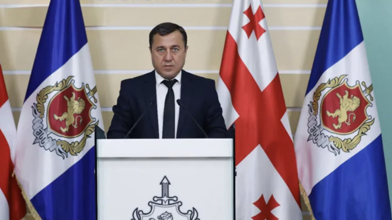 შსს-ს ვაკის პარკში შადრევანთან მიმართებაში როგორც სამშენებლო ნორმებისა და წესების დარღვევას, ისე ინს
