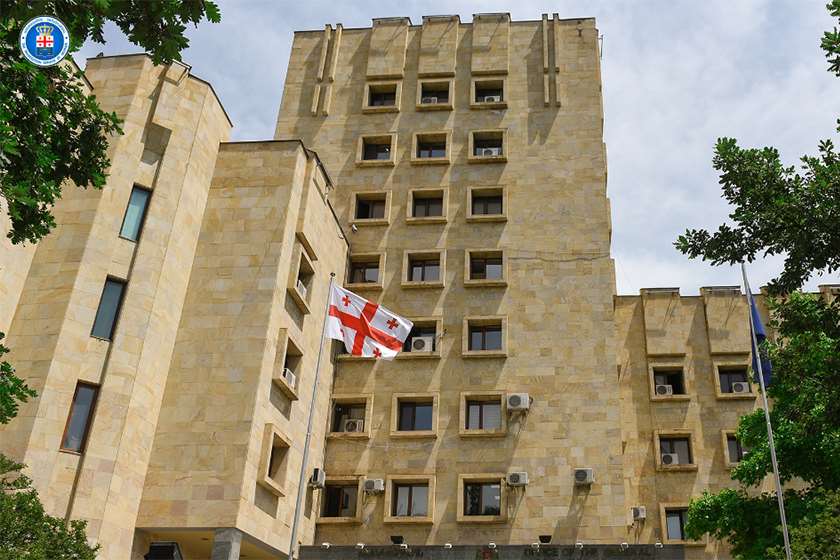 პროკურატურის ინფორმაციით, მონაზვნის მიმართ ჯგუფურად ჩადენილი გაუპატიურების და ყაჩაღობის ფაქტებზე ორ 