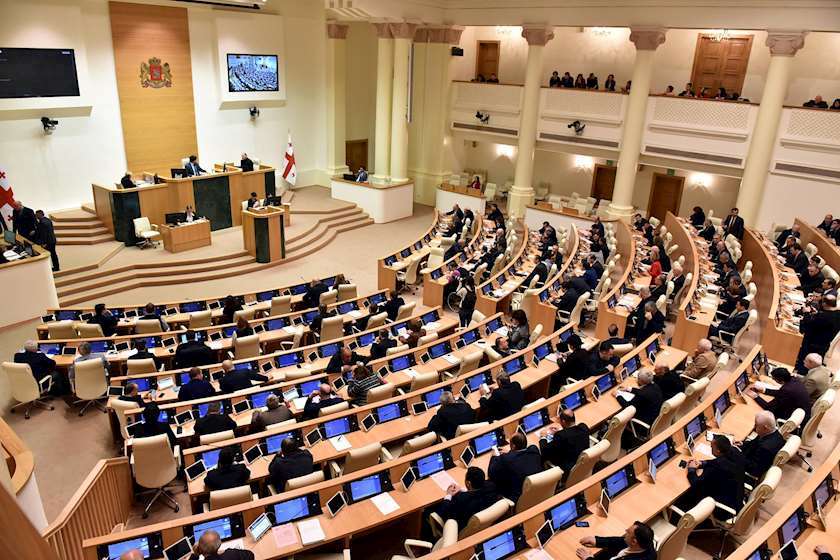 პარლამენტმა ვერც ცესკოს თავმჯდომარესა და პროფესიული წევრები აირჩევა მოახერხა
