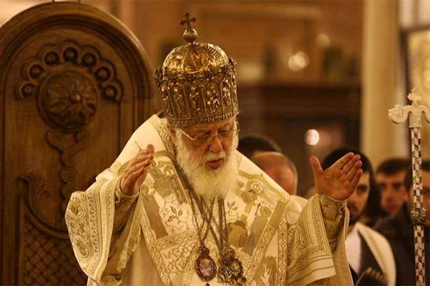 ილია მეორე:უნდა დავეხმაროთ მოყვასს, ყოველ ადამიანს, გაჭირვებულს, ღმერთი დაგეხმარებათ თქვენ