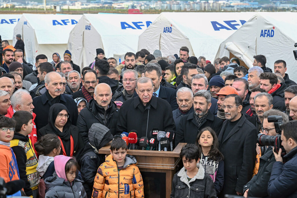 რეჯეფ თაიფ ერდოღანი - მიწისძვრის შემდეგ ხელისუფლების რეაგირება არასაკმარისად სწრაფი იყო