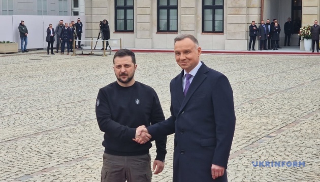 ანჯეი დუდა ვარშავაში ვოლოდიმირ ზელენსკის შეხვდა