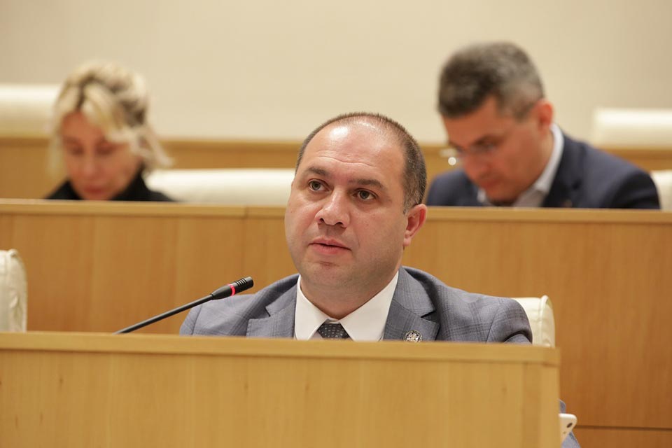 გივი მიქანაძე - ჩვენ ყოველთვის ვუჭერთ მხარს იმ რეზოლუციებს, რომლებიც უკრაინის სუვერენიტეტს და ტერიტო