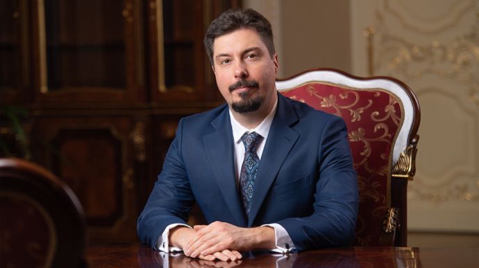 უკრაინაში სამი მილიონი დოლარის ქრთამის აღებისას უზენაესი სასამართლოს თავმჯდომარე ვსევოლოდ კნიაზევი დ