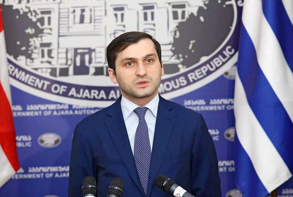 ჩვენი ჯარისკაცები გმირები არიან, ლაჩარი სააკაშვილია - რიჟვაძე თავს ისევ სააკაშვილის გამოყენებით იმარ