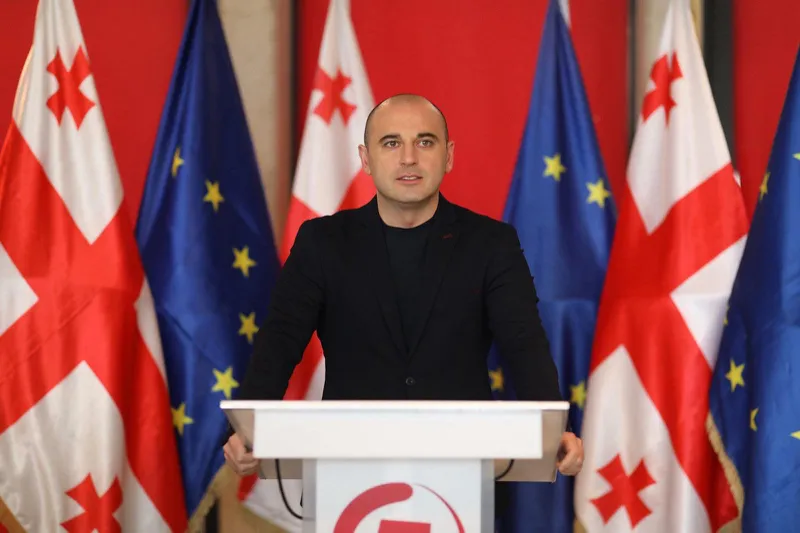 ლევან ხაბეიშვილი - კახი, საკრებულოს შემდეგ სხდომაზე მოვალ და დაგისვამ კითხვებს, რომლებიც თბილისელებს