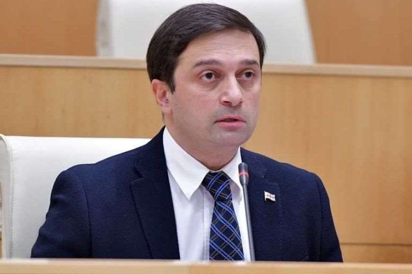 სახალხო დამცველი აფხაზეთის ავტონომიური რესპუბლიკის განათლებისა და კულტურის სამინისტროს რეკომენდაციით